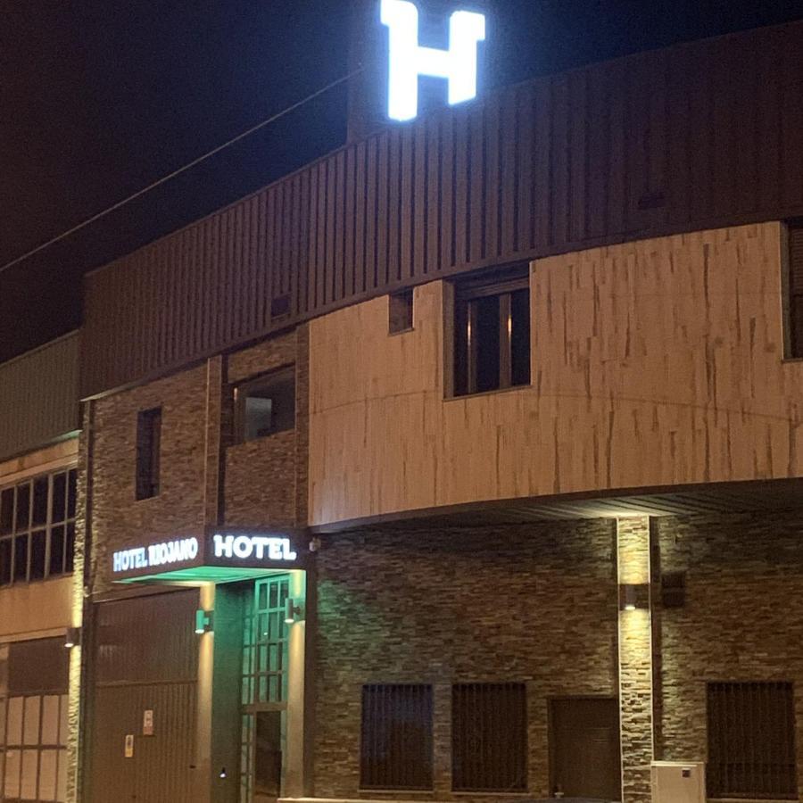Hotel Riojano อูมาเนส เด มาดริด ภายนอก รูปภาพ