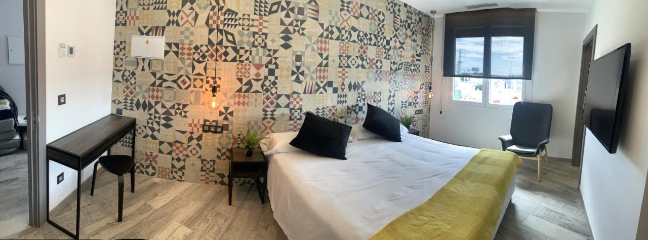 Hotel Riojano อูมาเนส เด มาดริด ภายนอก รูปภาพ