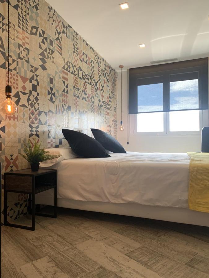 Hotel Riojano อูมาเนส เด มาดริด ภายนอก รูปภาพ