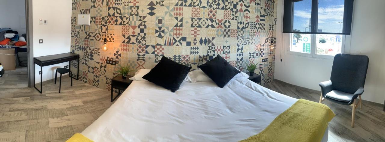 Hotel Riojano อูมาเนส เด มาดริด ภายนอก รูปภาพ
