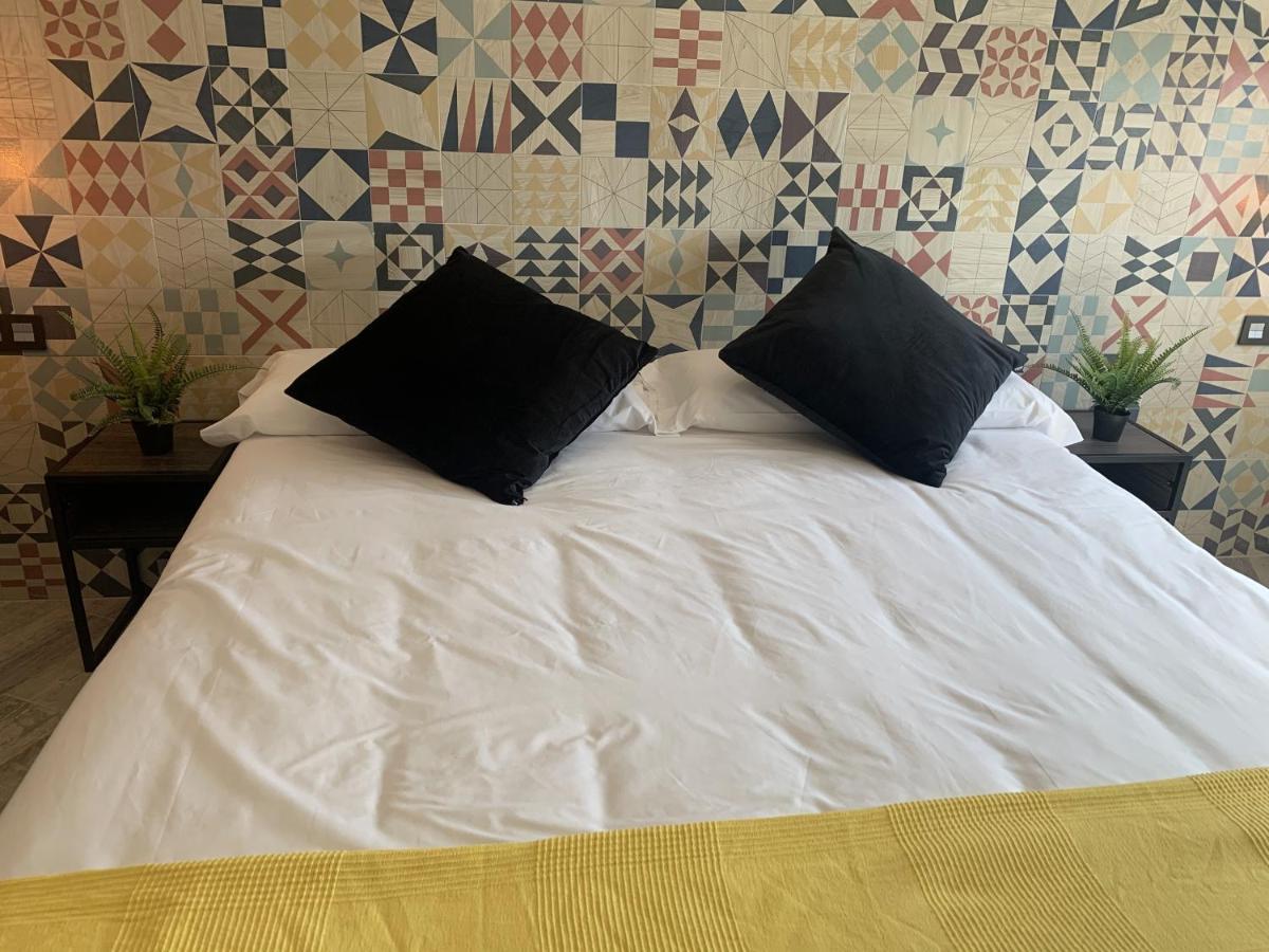 Hotel Riojano อูมาเนส เด มาดริด ภายนอก รูปภาพ