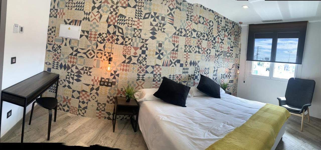 Hotel Riojano อูมาเนส เด มาดริด ภายนอก รูปภาพ