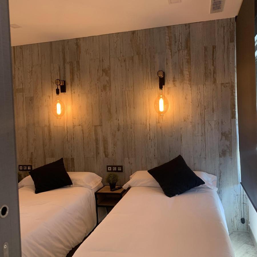 Hotel Riojano อูมาเนส เด มาดริด ภายนอก รูปภาพ